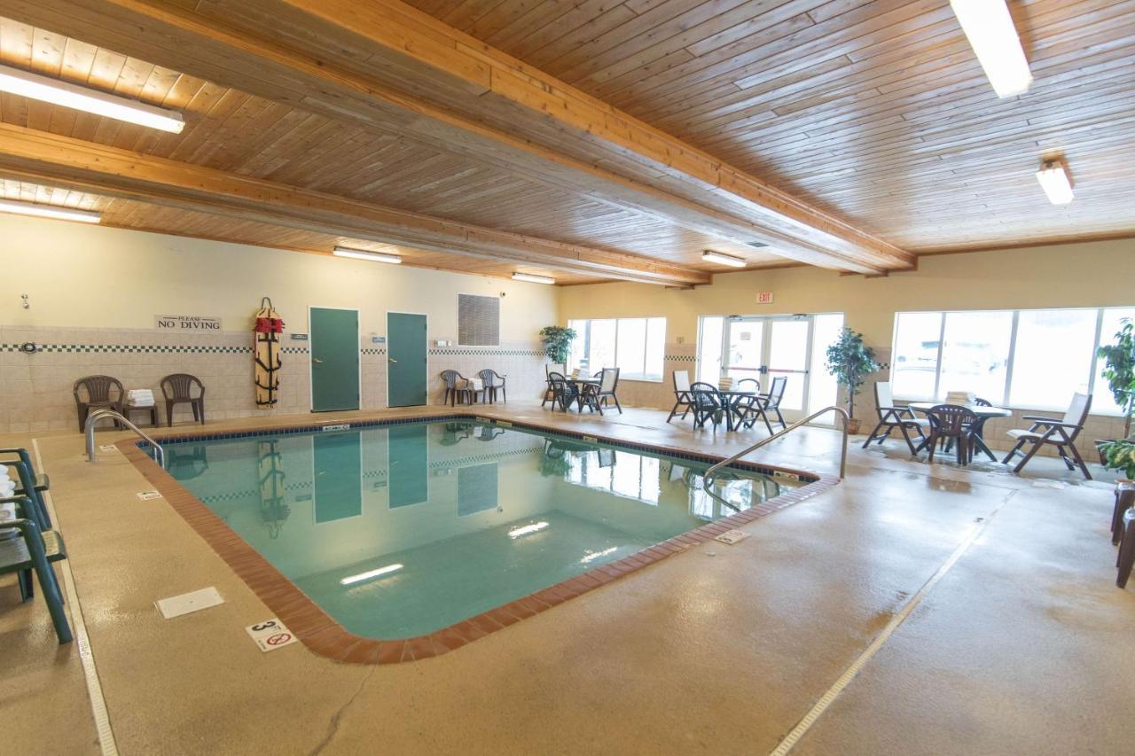 Holiday Inn Express&Suites Marquette, an IHG Hotel Extérieur photo