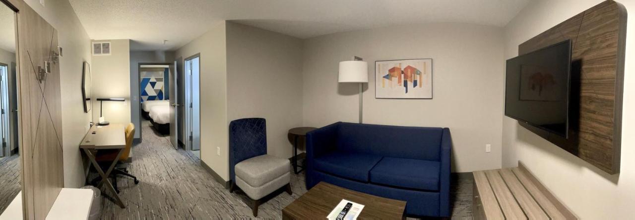 Holiday Inn Express&Suites Marquette, an IHG Hotel Extérieur photo