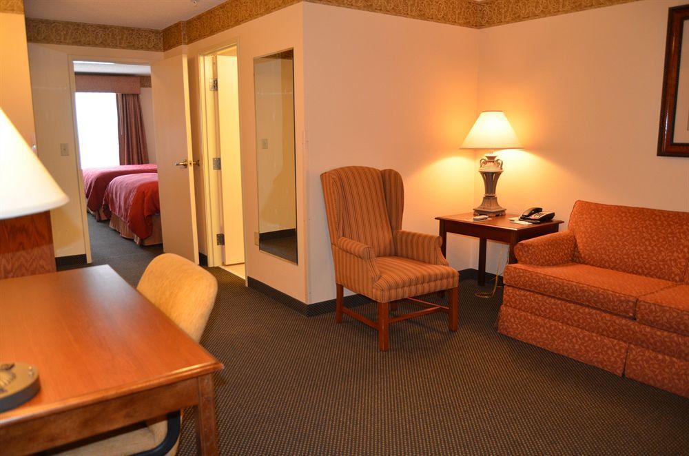 Holiday Inn Express&Suites Marquette, an IHG Hotel Chambre photo