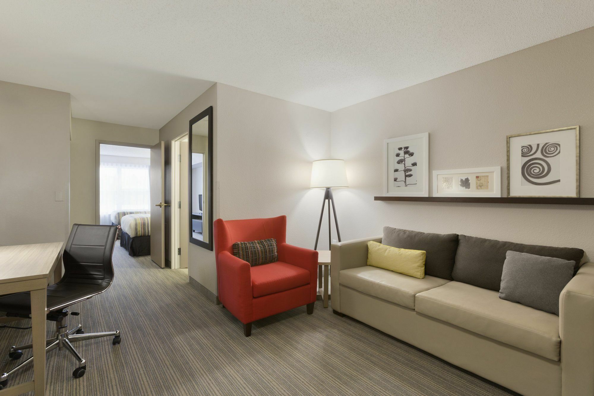 Holiday Inn Express&Suites Marquette, an IHG Hotel Extérieur photo
