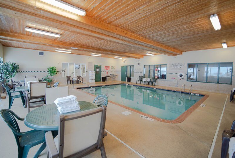 Holiday Inn Express&Suites Marquette, an IHG Hotel Extérieur photo